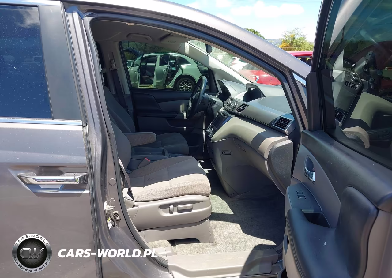 2017 Honda Odyssey Se VIN:5FNRL5H35HB001782 - 5