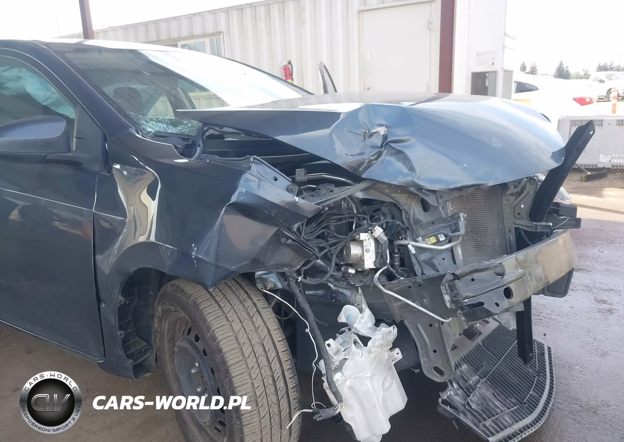 2019 Toyota Corolla Le VIN:2T1BURHE9KC178189 - 6