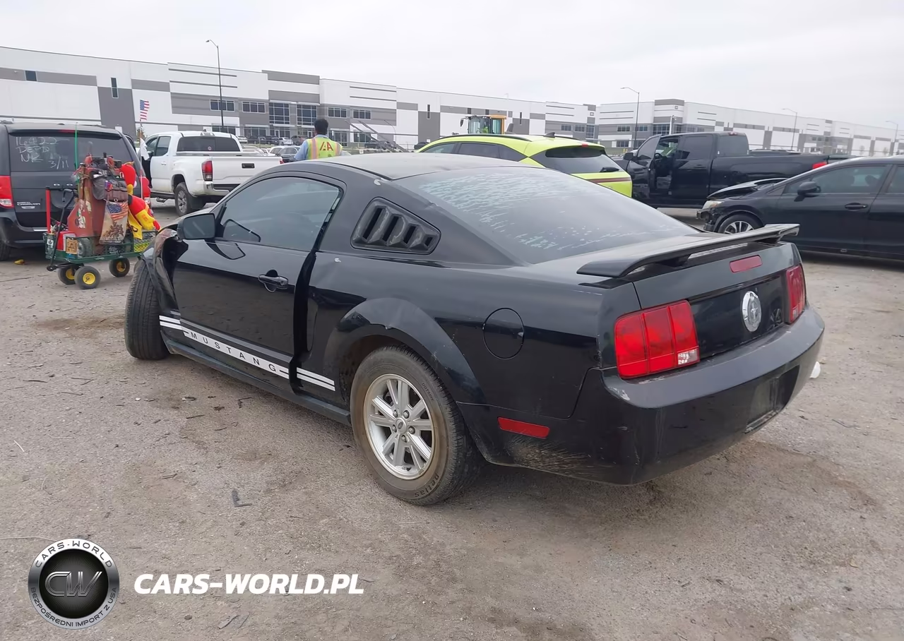 2007 Ford Mustang V6 Deluxe-V6 Premium VIN:1ZVFT80N775264032 - 3