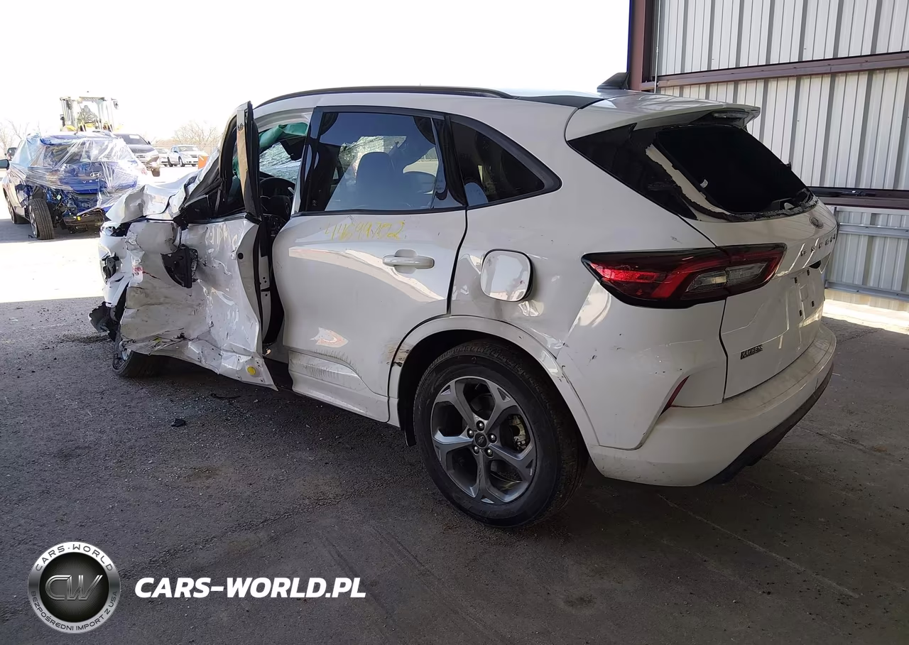 2023 Ford Escape St-Line VIN:1FMCU0MZ4PUB42036 - 3