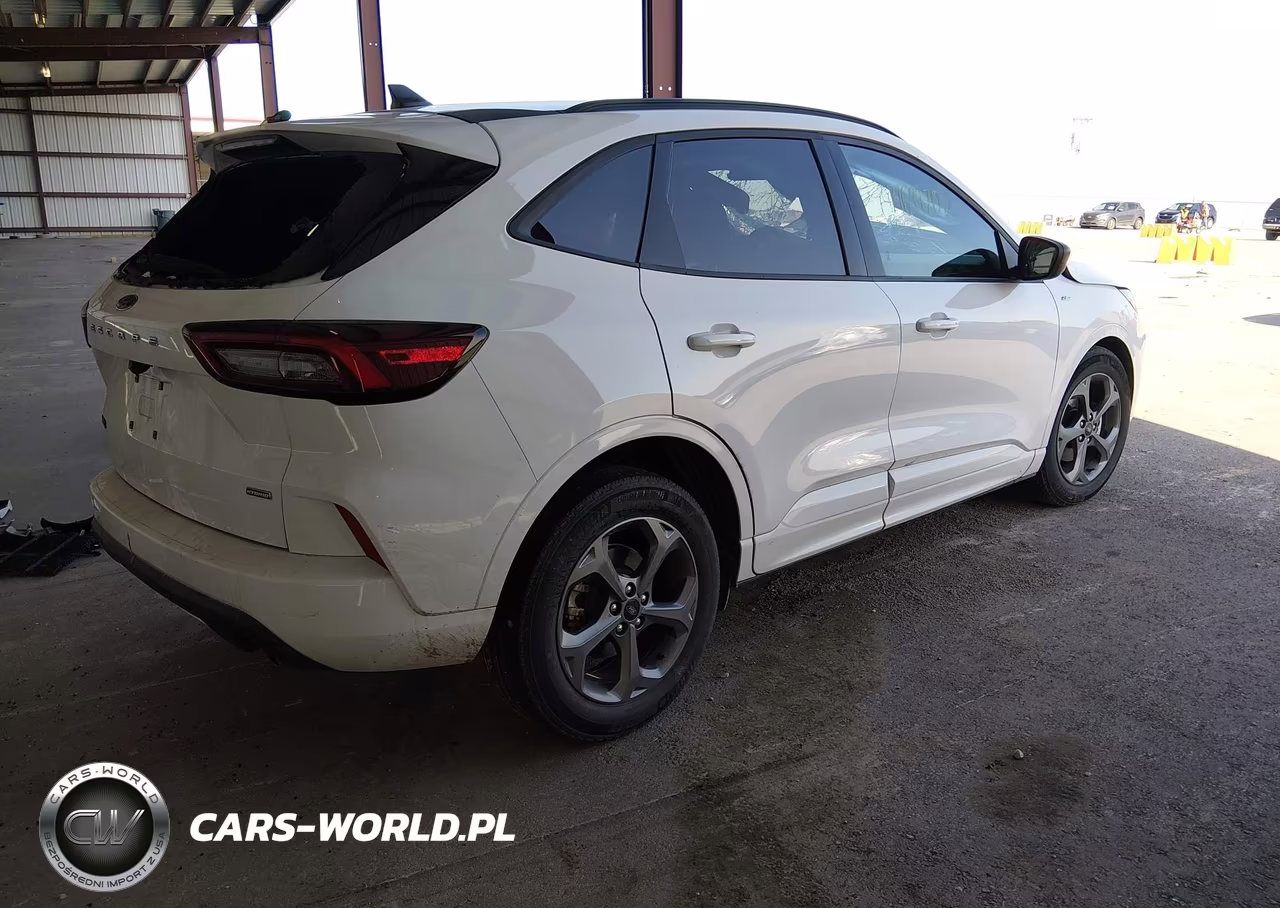 2023 Ford Escape St-Line VIN:1FMCU0MZ4PUB42036 - 4
