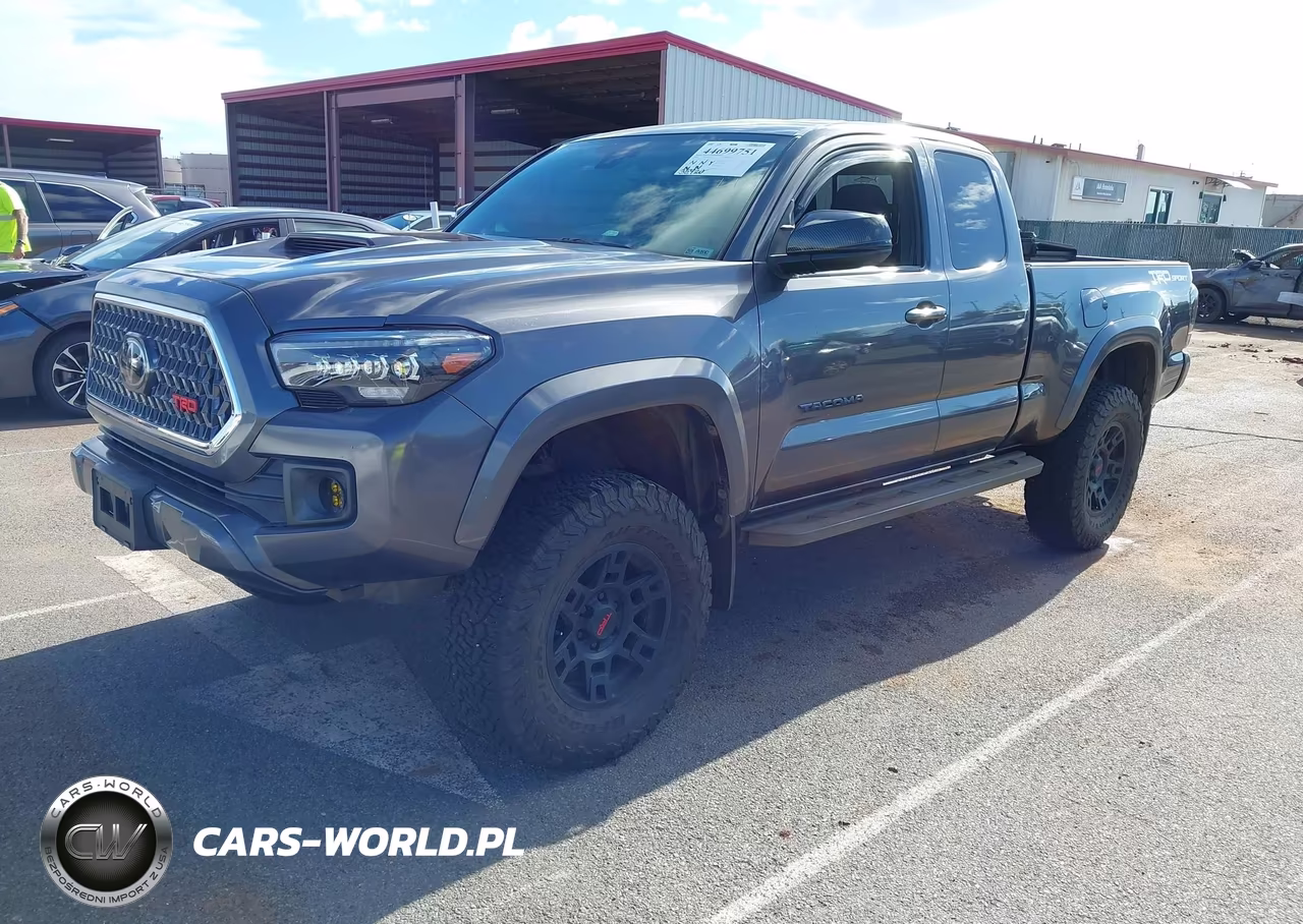 2018 Toyota Tacoma Trd Sport VIN:5TFRZ5CN1JX061674 - 2