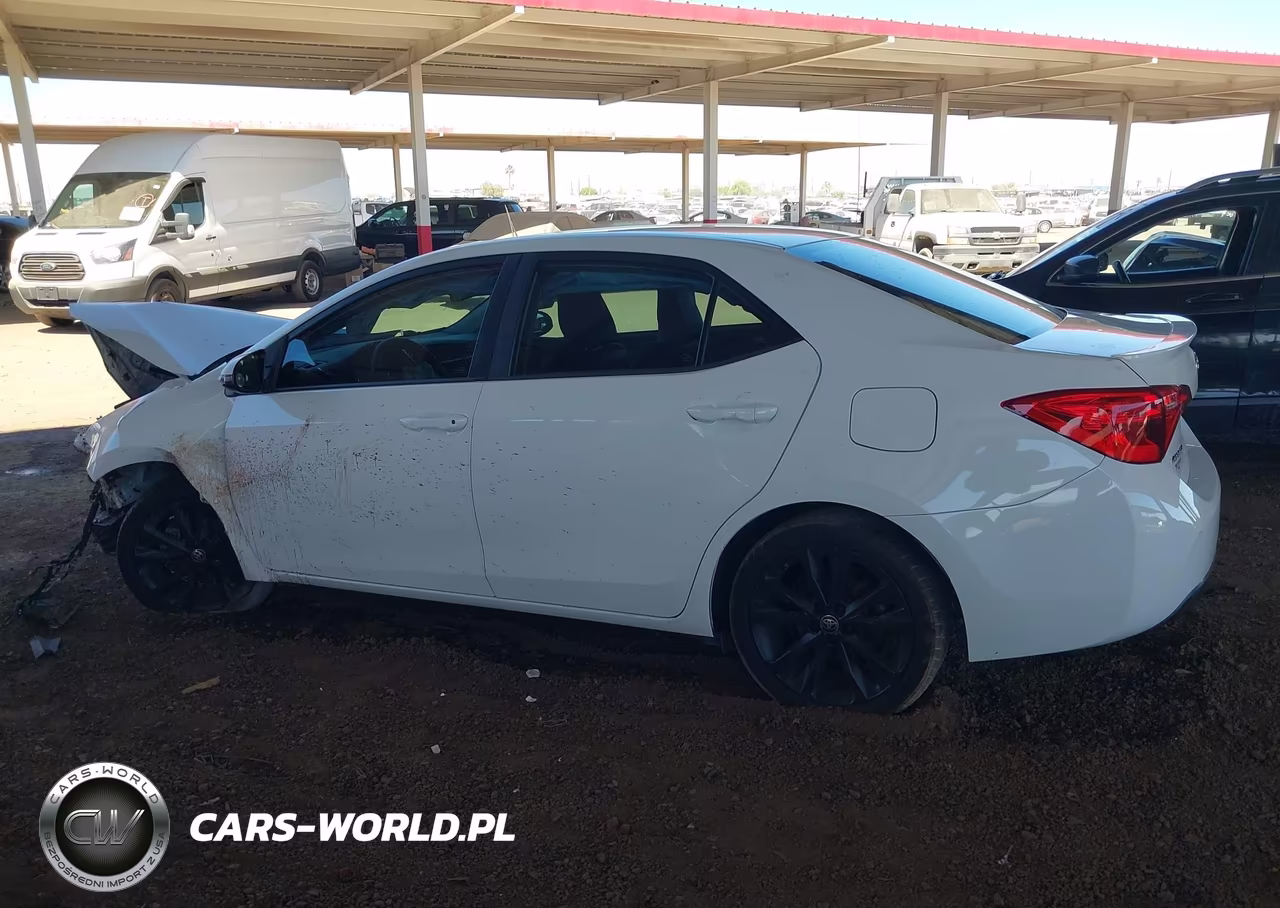 2018 Toyota Corolla Se VIN:5YFBURHE0JP829059 - 15