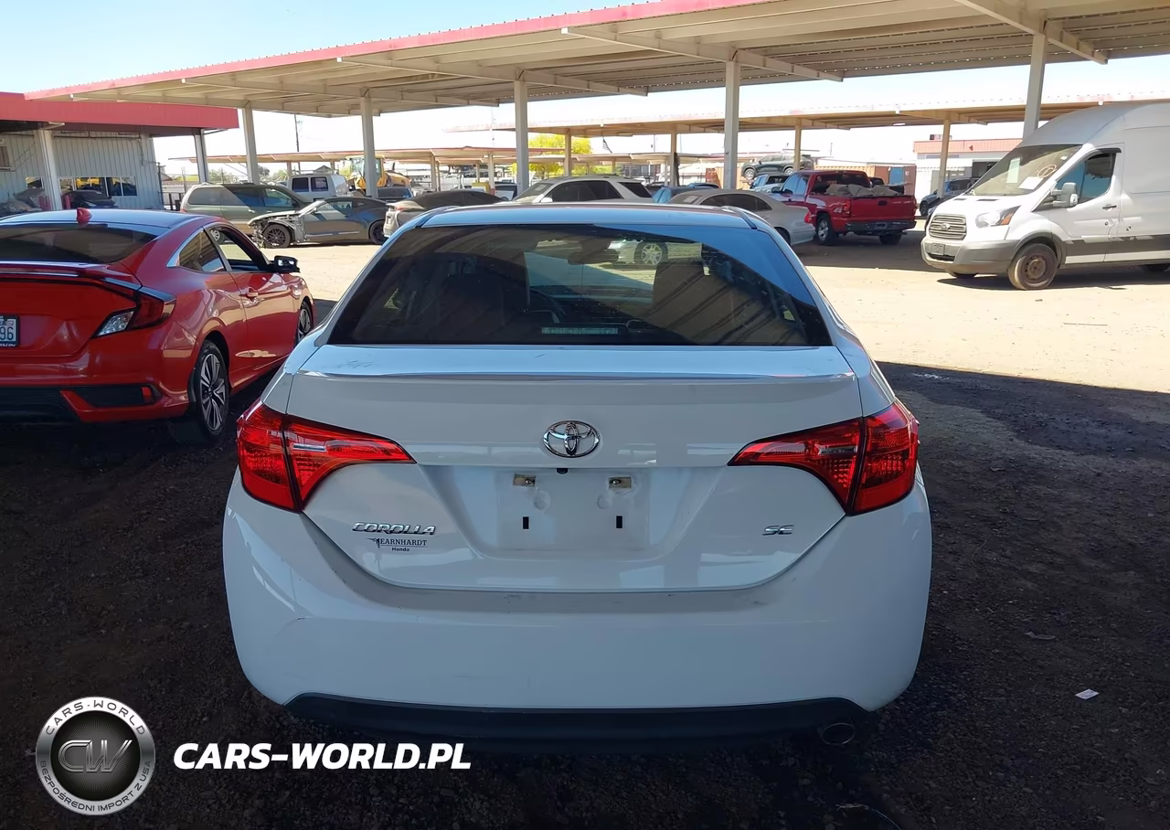 2018 Toyota Corolla Se VIN:5YFBURHE0JP829059 - 17