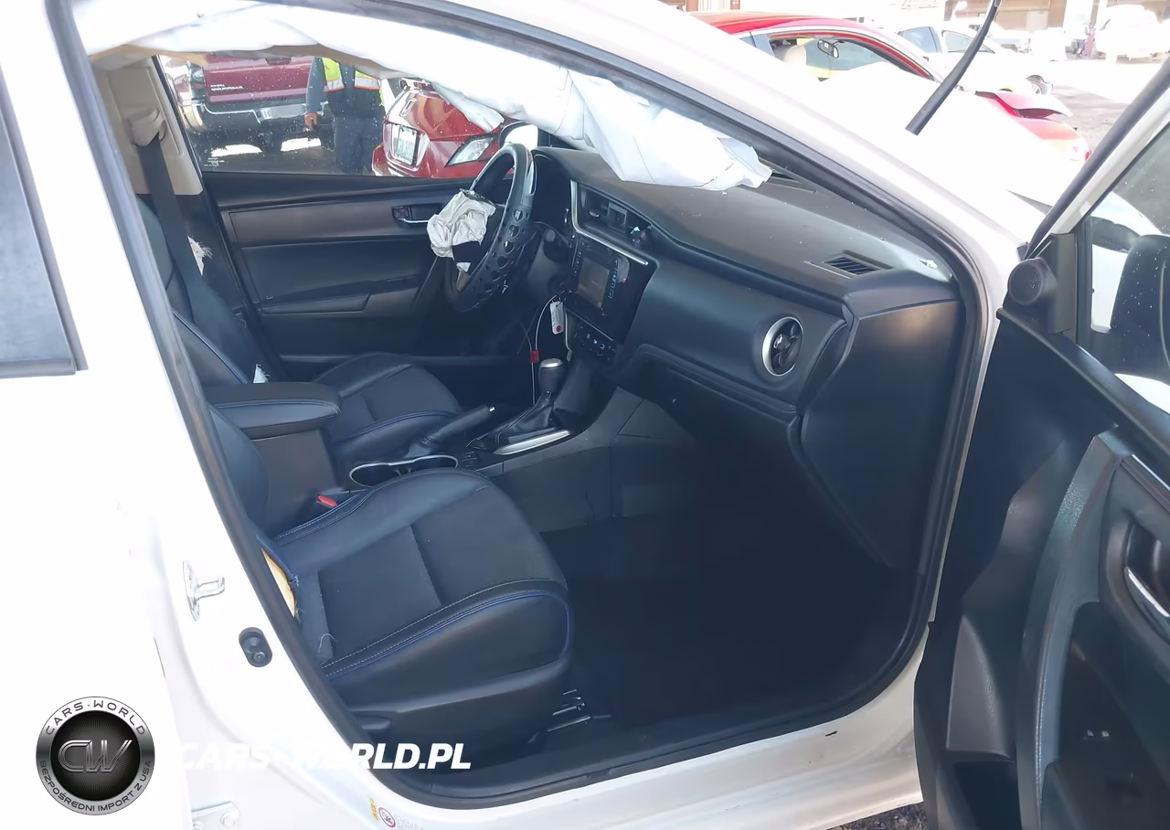 2018 Toyota Corolla Se VIN:5YFBURHE0JP829059 - 5