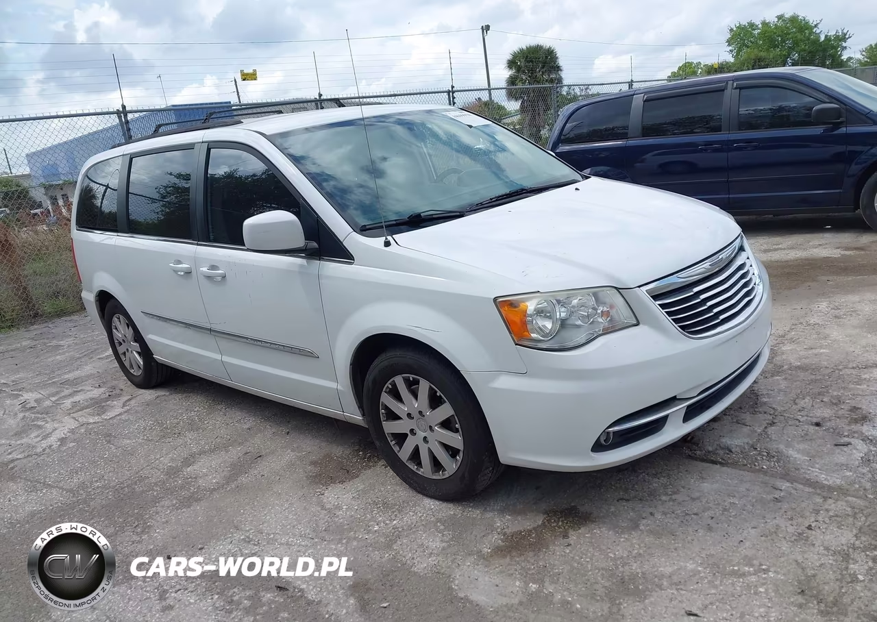 2015 Chrysler Town & Country Touring