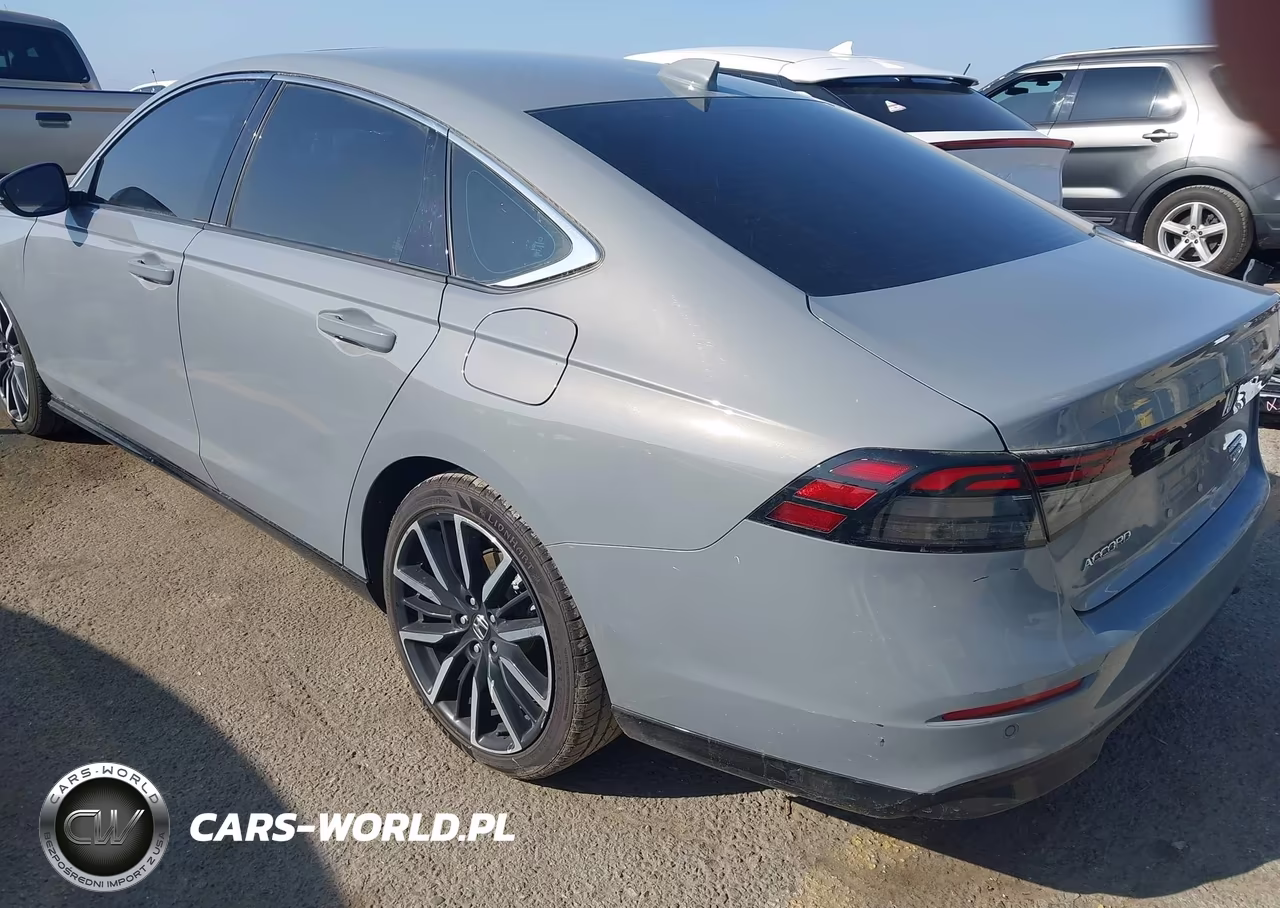 2024 Honda Accord Hybrid Touring VIN:1HGCY2F8XRA013572 - 3