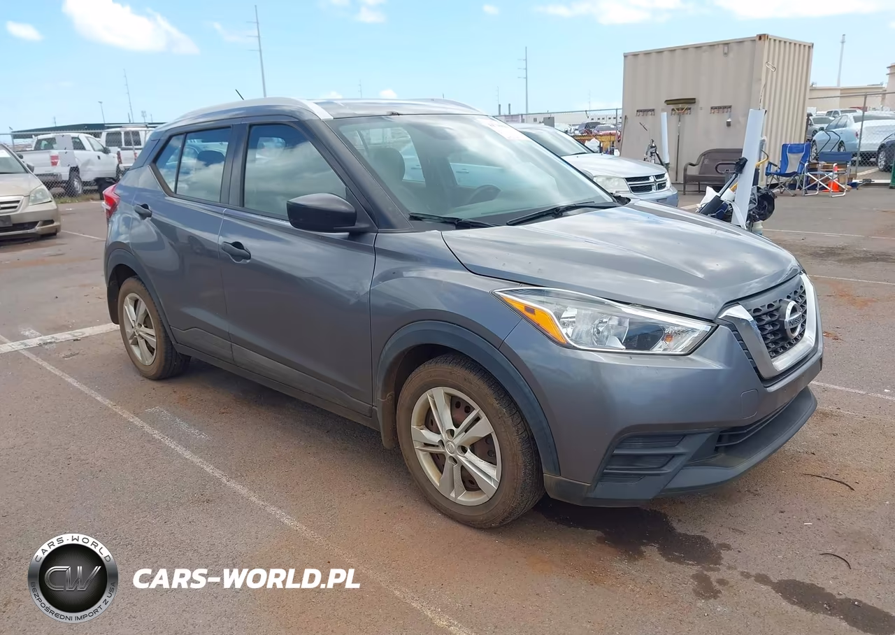 2018 Nissan Kicks S