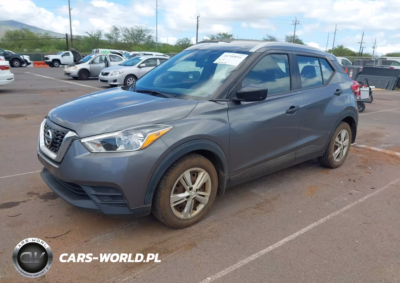 2018 Nissan Kicks S VIN:3N1CP5CU4JL536073 - 2