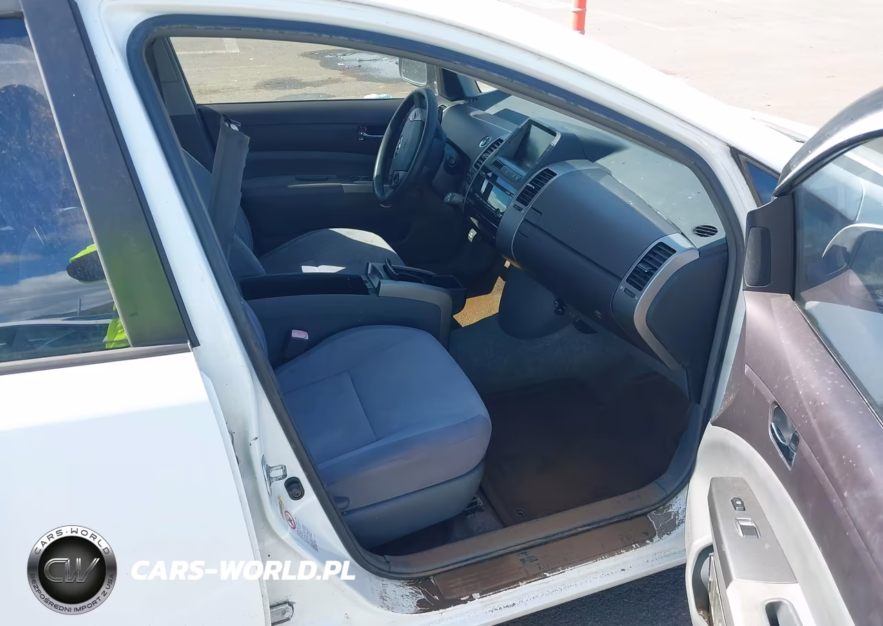 2004 Toyota Prius VIN:JTDKB20U040051022 - 5