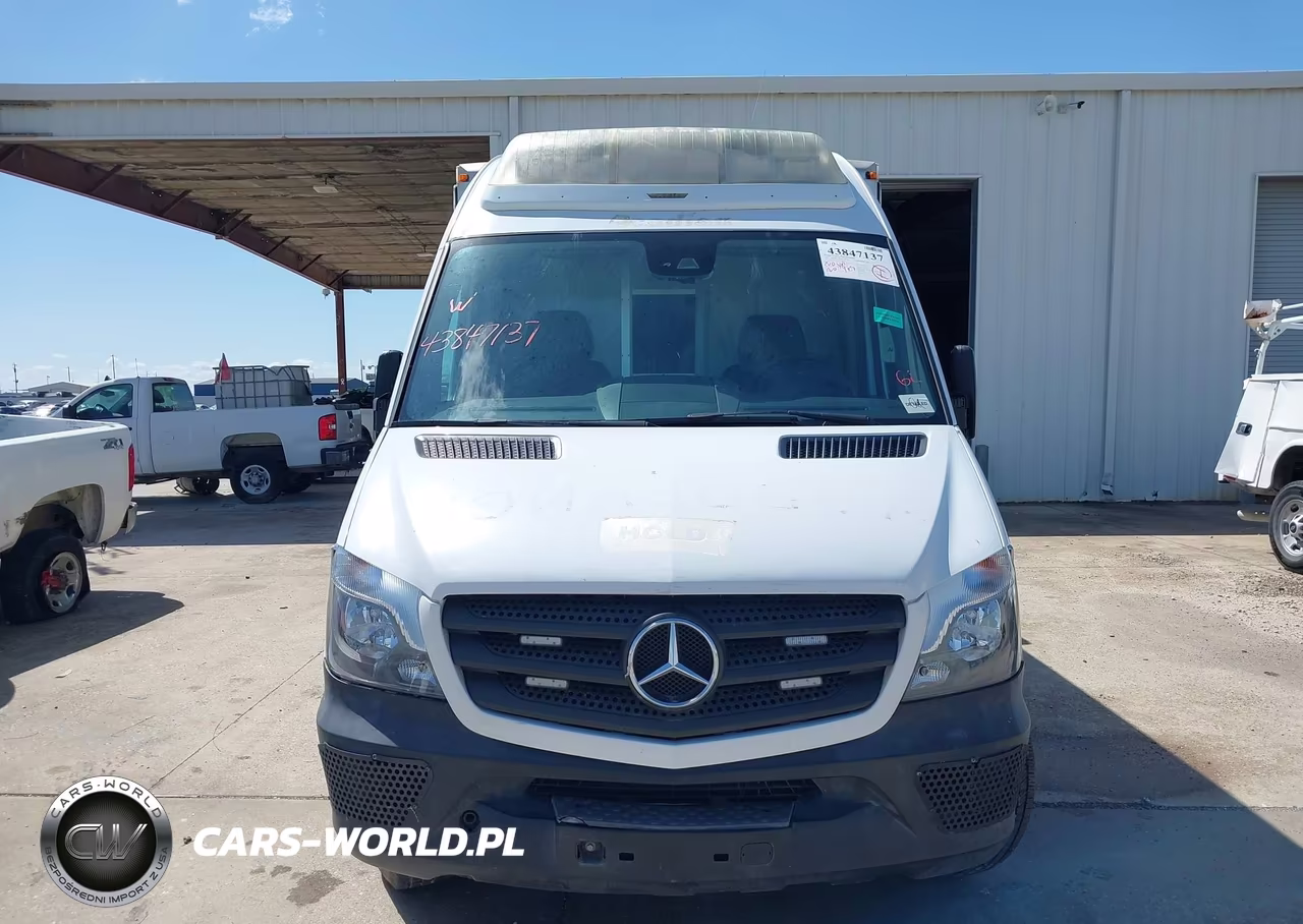 2017 Mercedes-Benz Sprinter 2500 Standard Roof V6 VIN:WD3PE7CD9HP386986 - 13