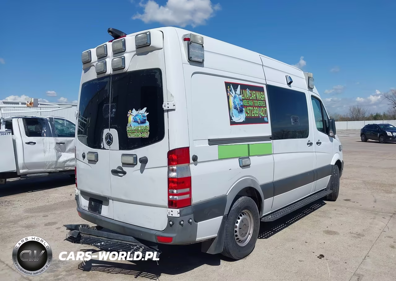 2017 Mercedes-Benz Sprinter 2500 Standard Roof V6 VIN:WD3PE7CD9HP386986 - 4