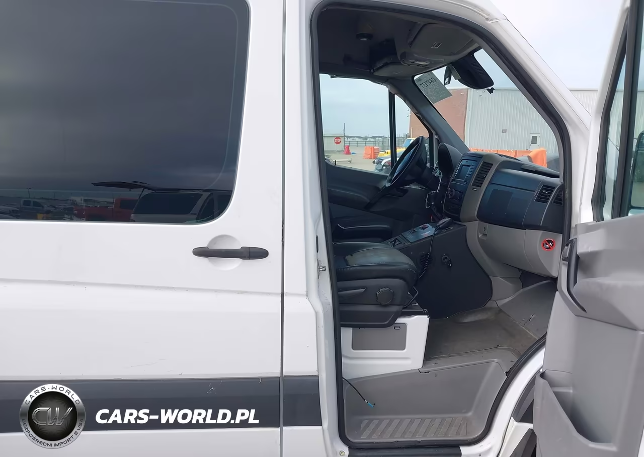 2017 Mercedes-Benz Sprinter 2500 Standard Roof V6 VIN:WD3PE7CD9HP386986 - 5