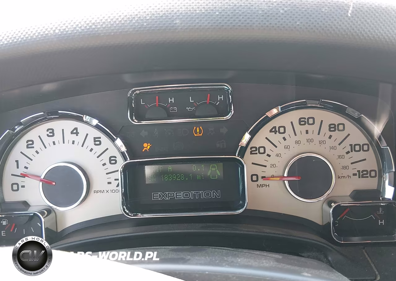 2010 Ford Expedition Limited VIN:1FMJU2A58AEA00634 - 7