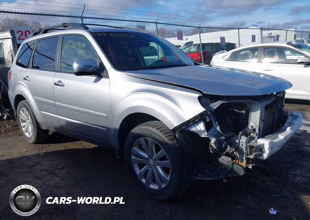 2013 Subaru Forester 2.5X Limited – zdjęcie 1 z 13