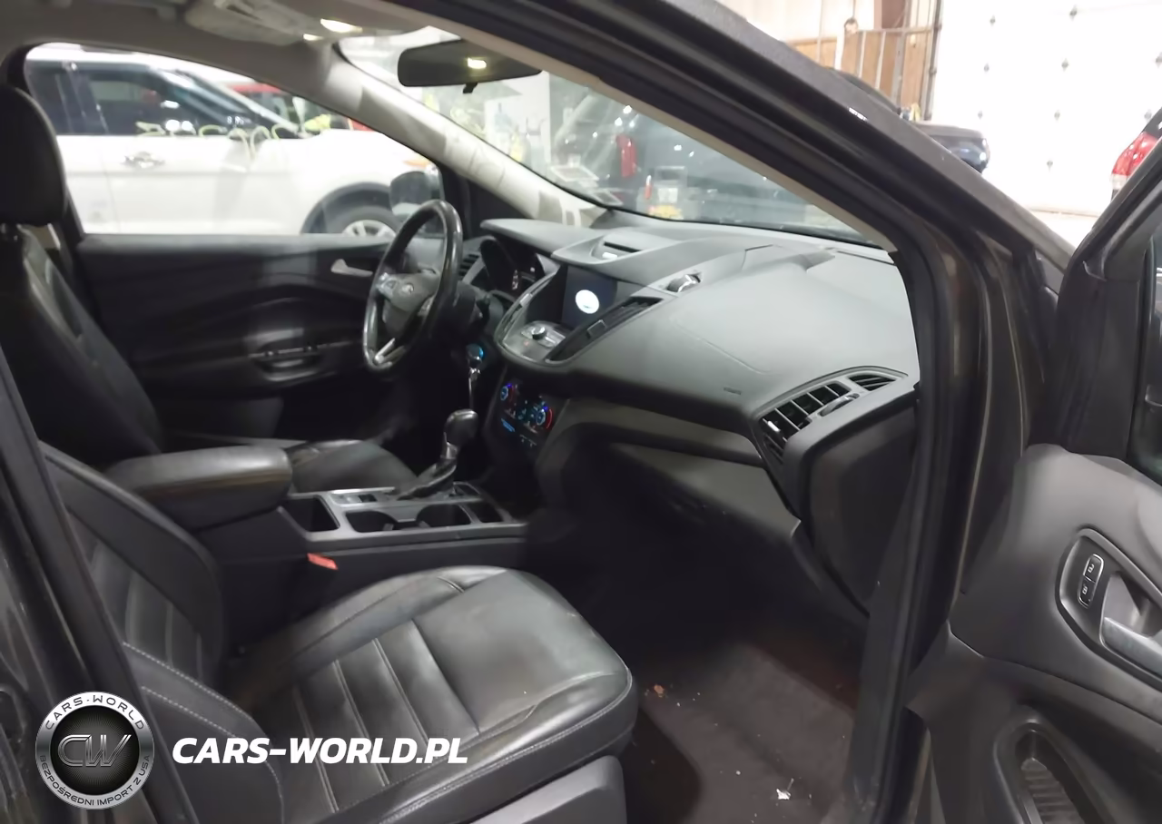 2017 Ford Escape Se VIN:1FMCU9GD4HUD02695 - 5