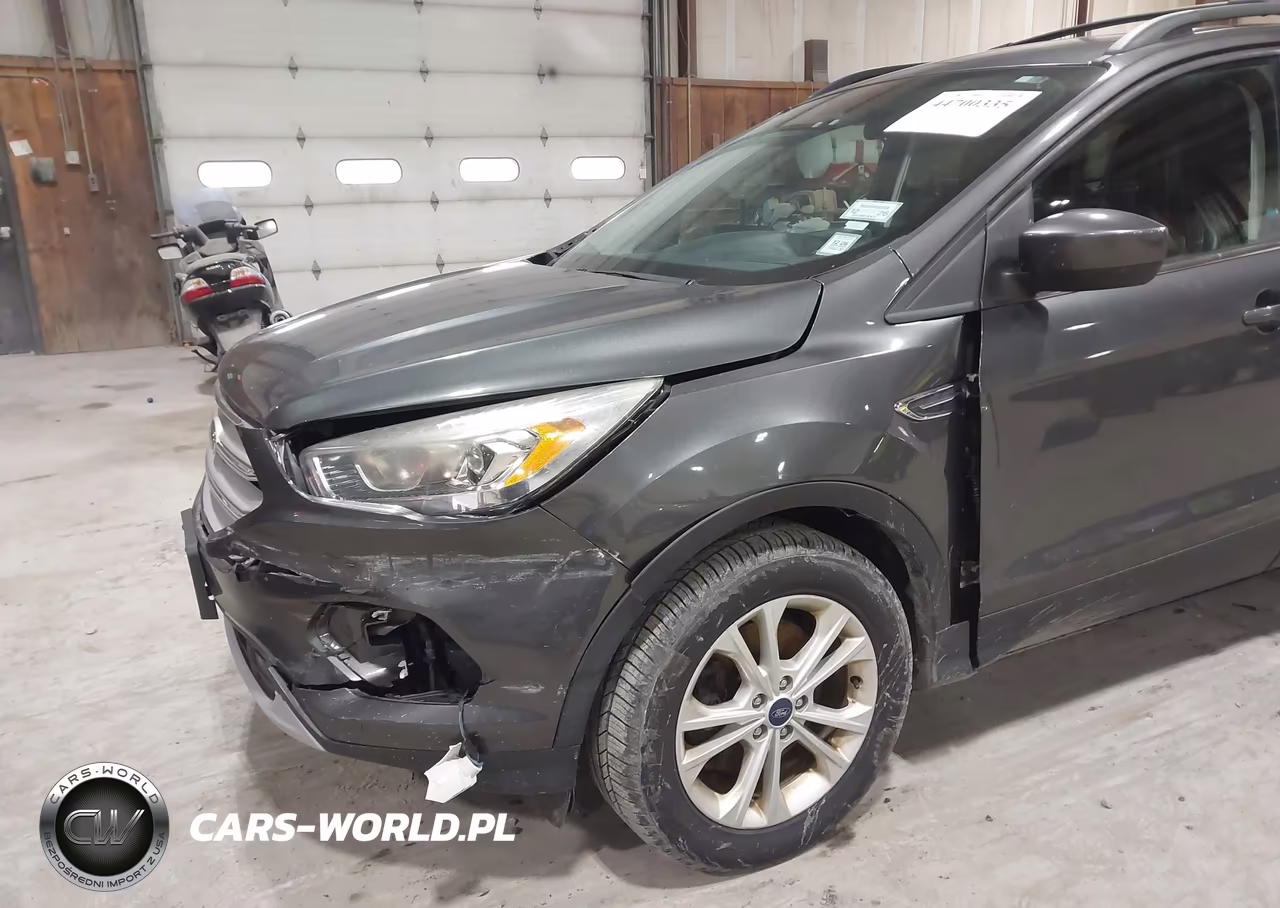 2017 Ford Escape Se VIN:1FMCU9GD4HUD02695 - 6