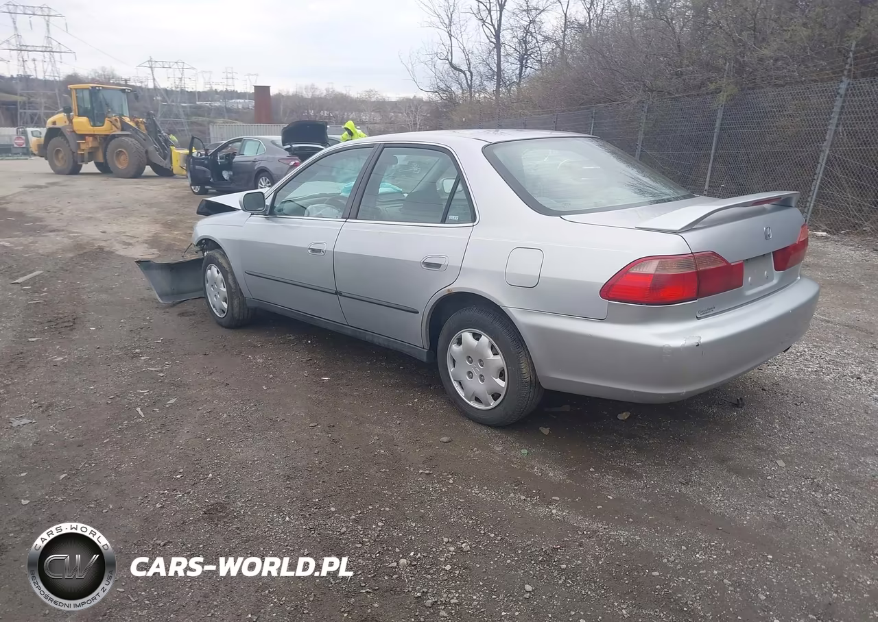 2000 Honda Accord 2.3 Lx VIN:1HGCG6555YA038038 - 3