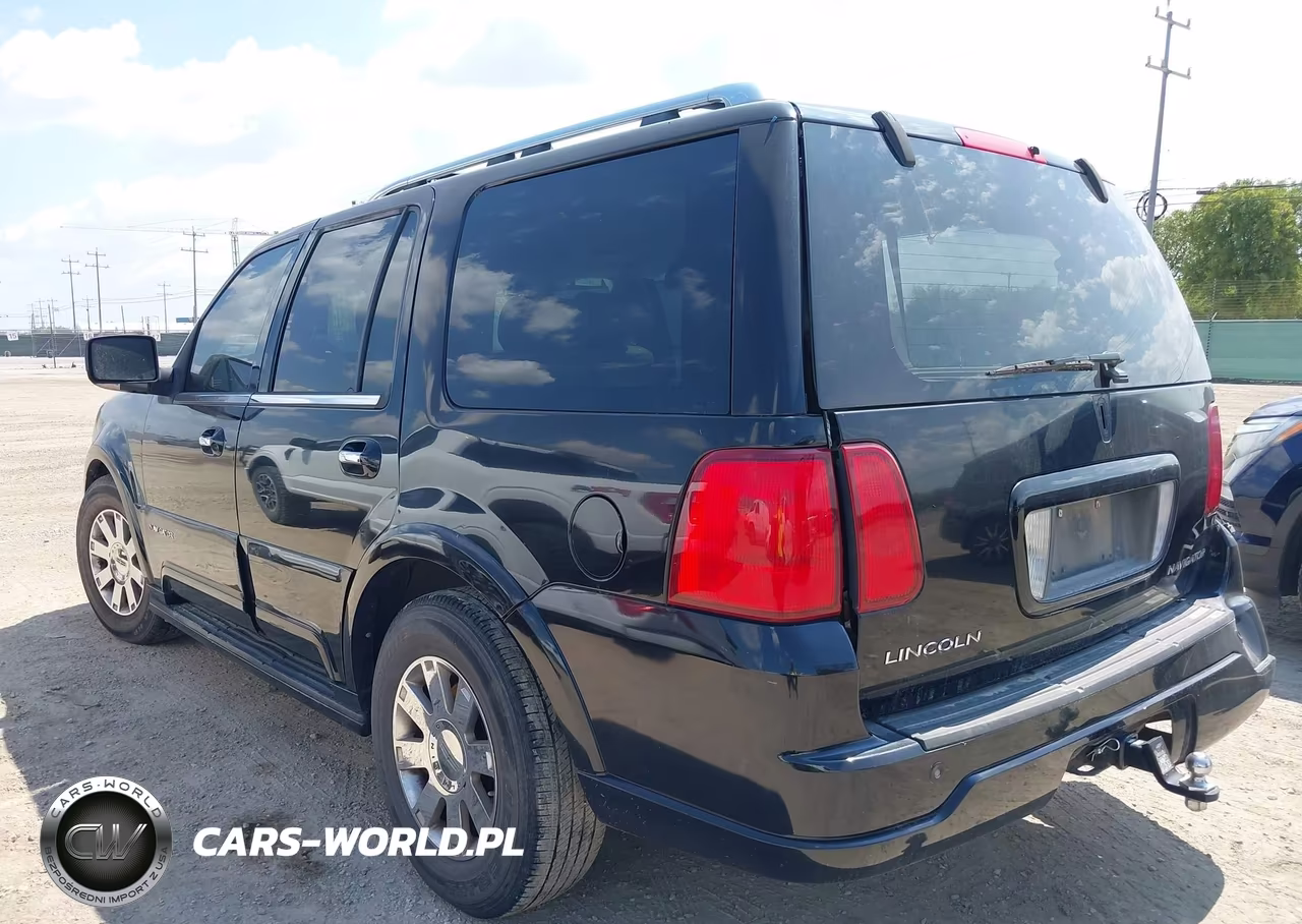 2004 Lincoln Navigator VIN:5LMFU28RX4LJ31799 - 3