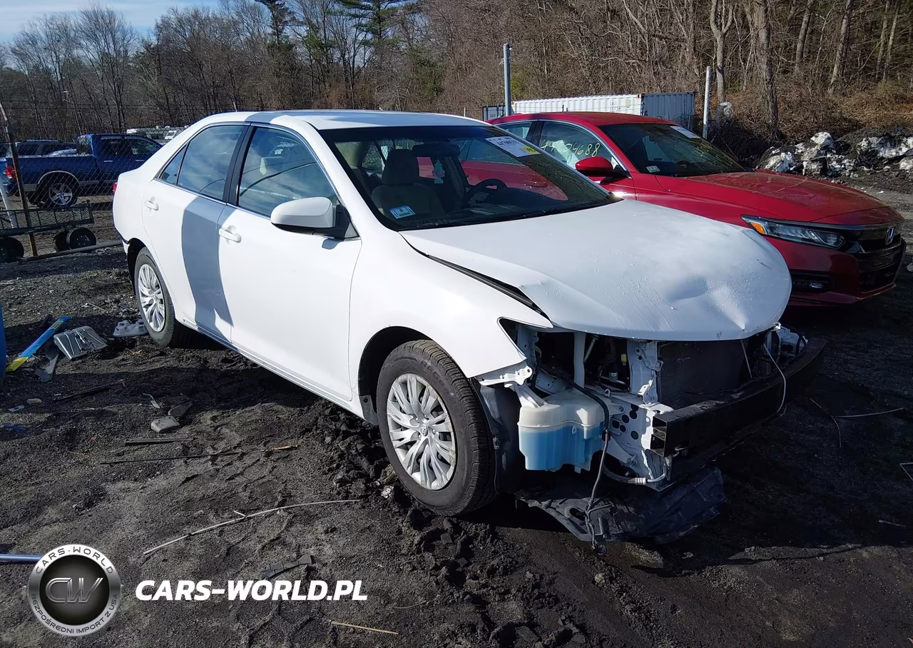 2012 Toyota Camry Le – zdjęcie 1 z 17