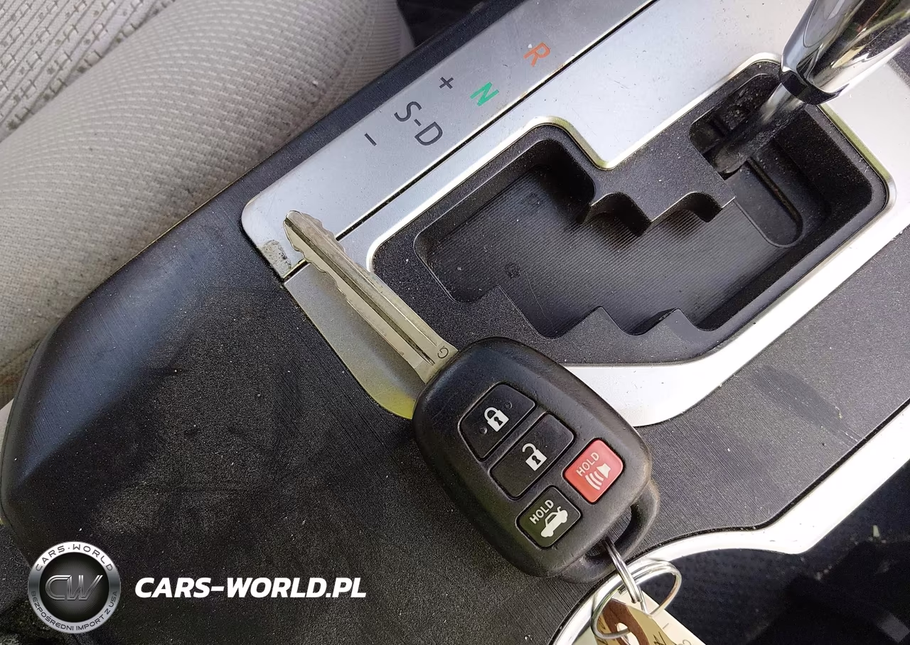 2012 Toyota Camry Le VIN:4T4BF1FK2CR211575 - 11