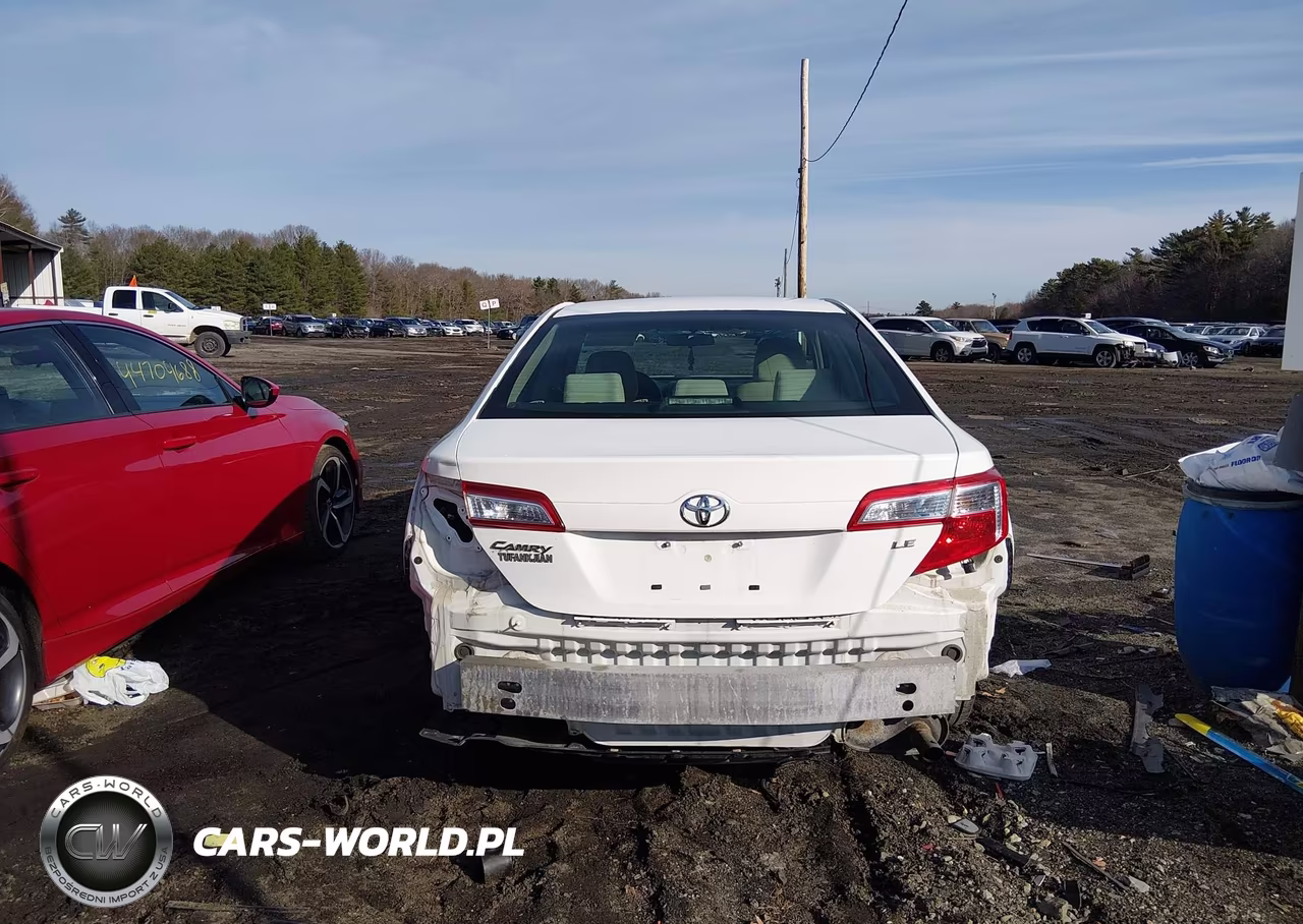 2012 Toyota Camry Le VIN:4T4BF1FK2CR211575 - 17