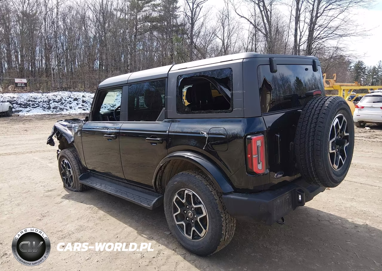 2025 Ford Bronco Outer Banks VIN:1FMDE8BH2SLA55518 - 3