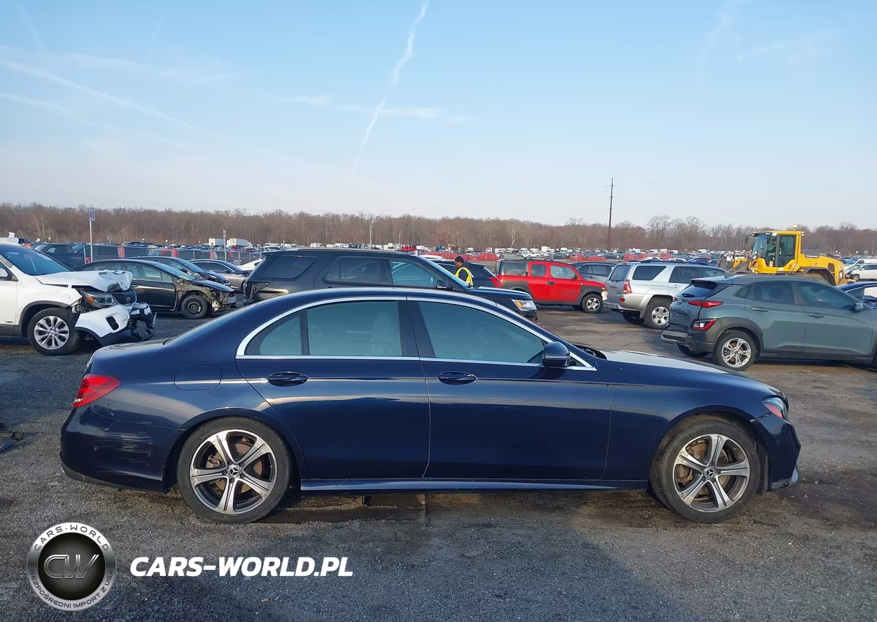 2018 Mercedes-Benz E 300 4Matic VIN:WDDZF4KB6JA330917 - 13