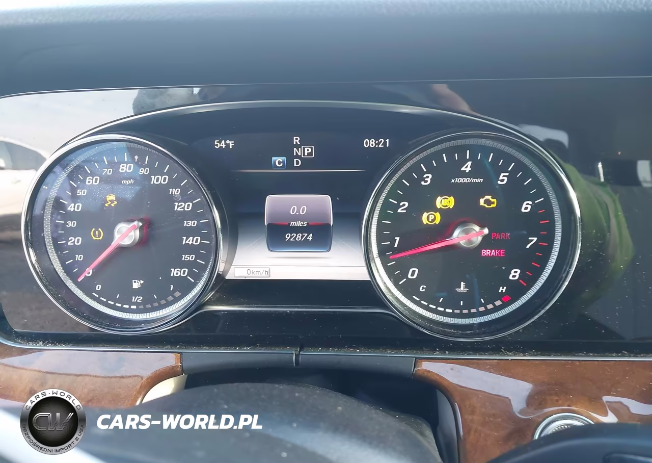 2018 Mercedes-Benz E 300 4Matic VIN:WDDZF4KB6JA330917 - 7