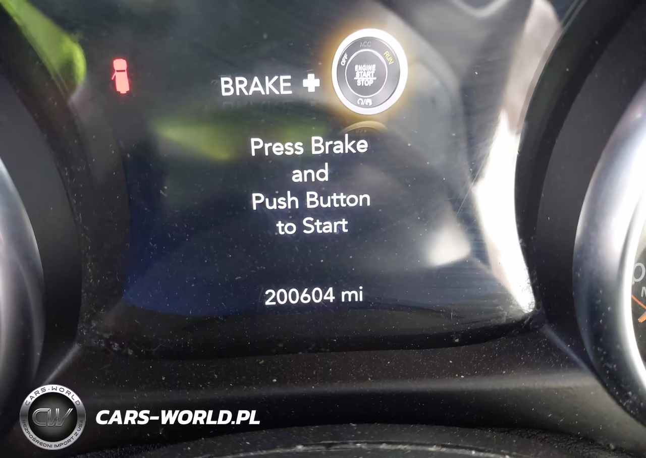 2021 Jeep Wrangler Unlimited Sahara 4X4 VIN:1C4HJXEN3MW679388 - 15