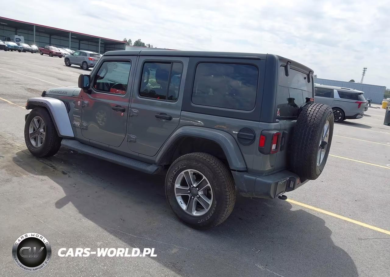 2021 Jeep Wrangler Unlimited Sahara 4X4 VIN:1C4HJXEN3MW679388 - 3