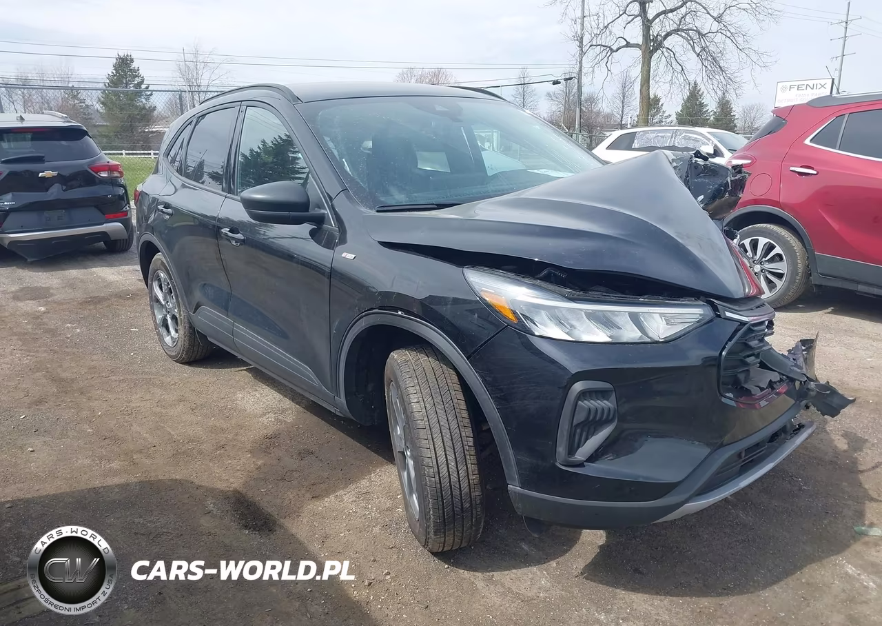 2025 Ford Escape St-Line – zdjęcie 1 z 16
