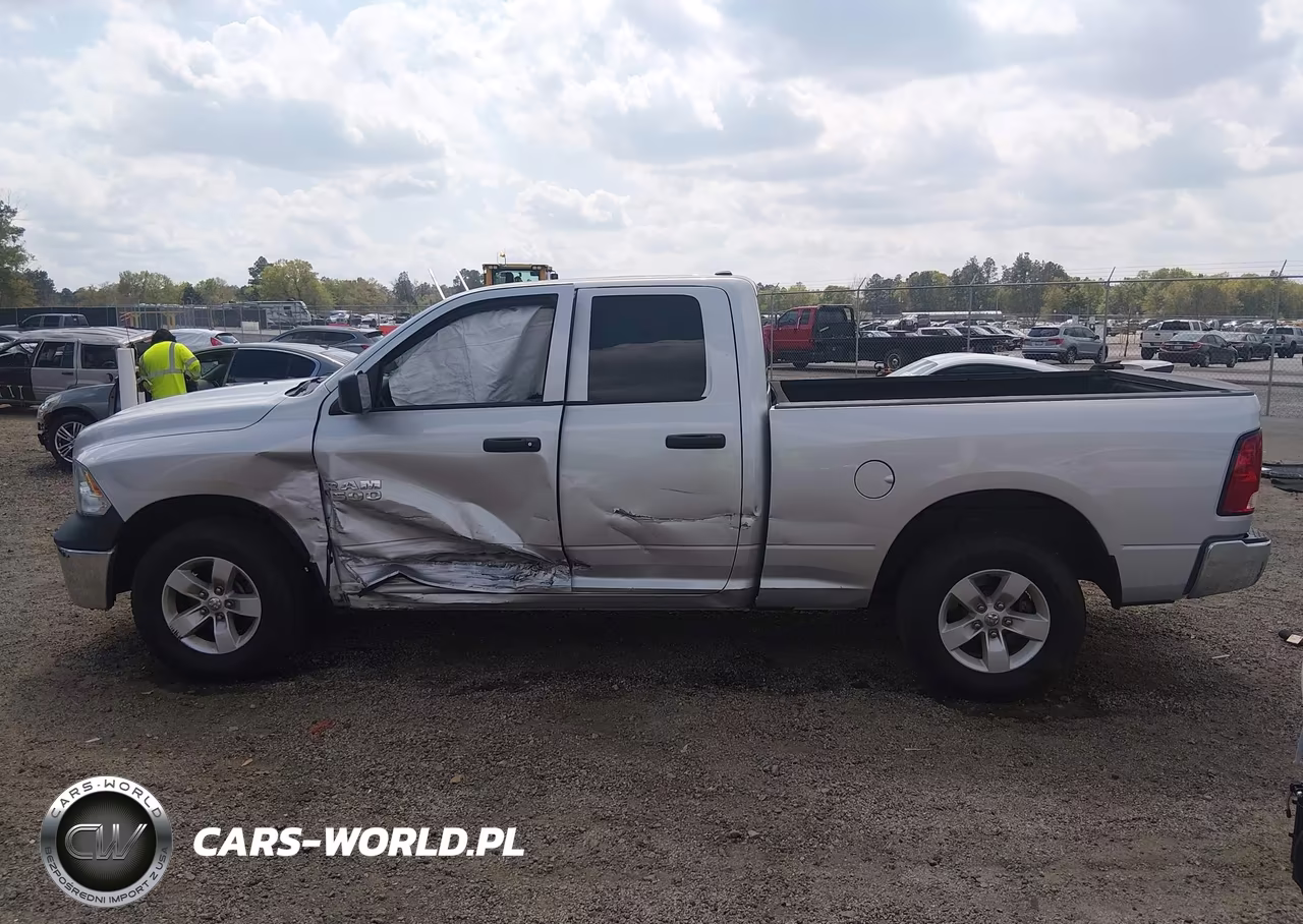 2018 Ram 1500 VIN:1C6RR6FG4JS299378 - 14