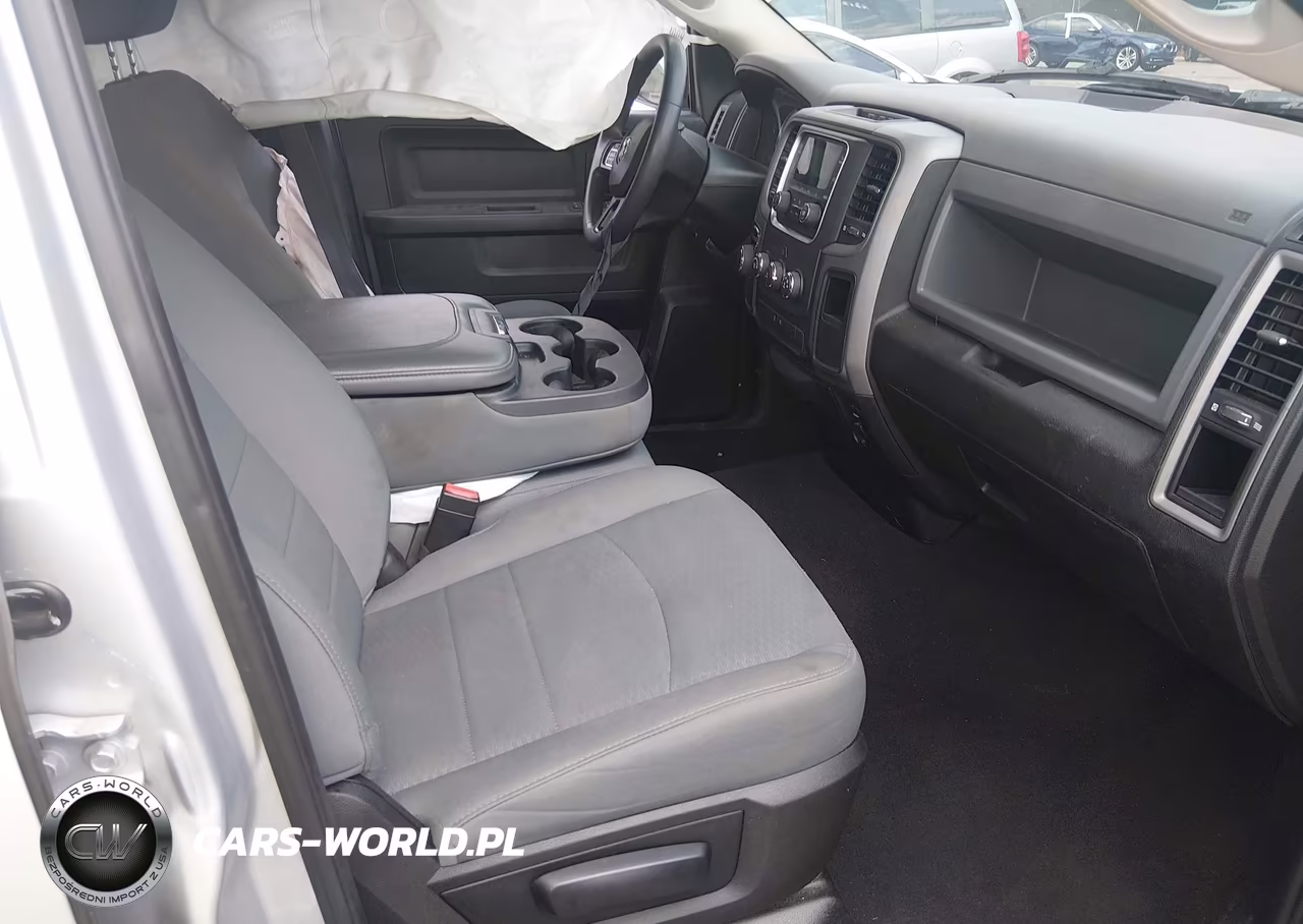 2018 Ram 1500 VIN:1C6RR6FG4JS299378 - 5
