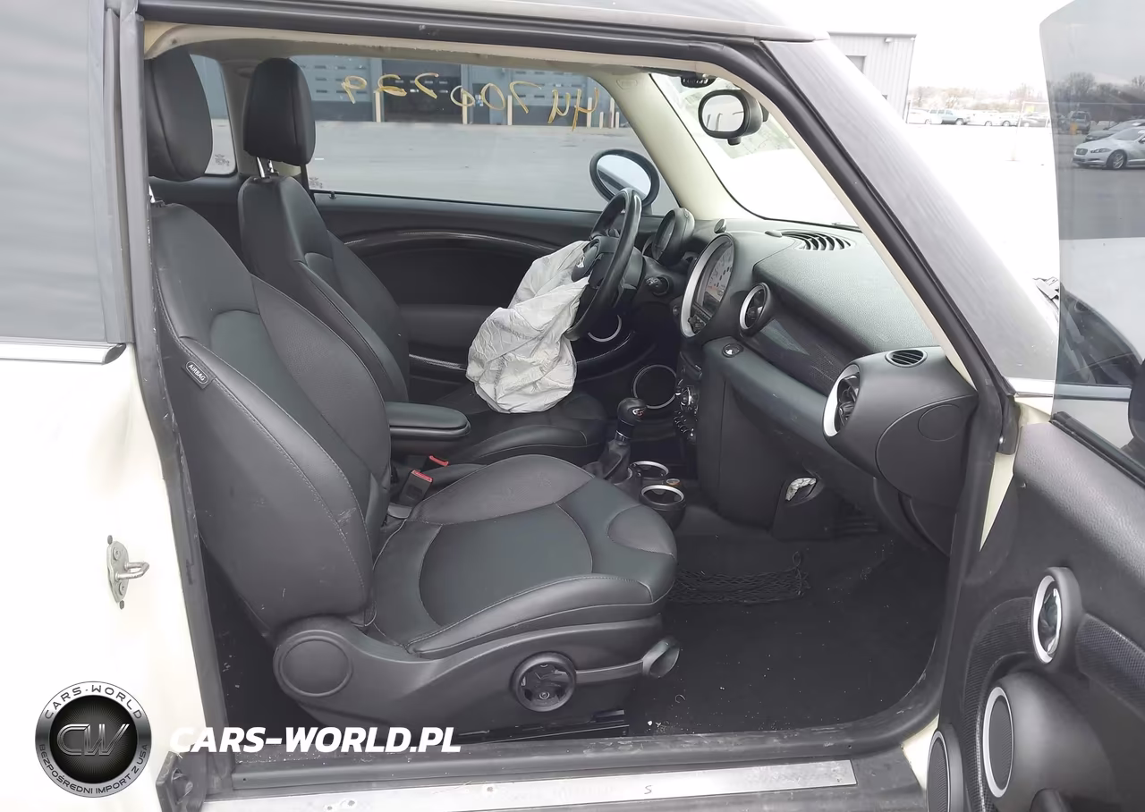 2012 Mini Cooper S Clubman VIN:WMWZG3C51CTY37609 - 5