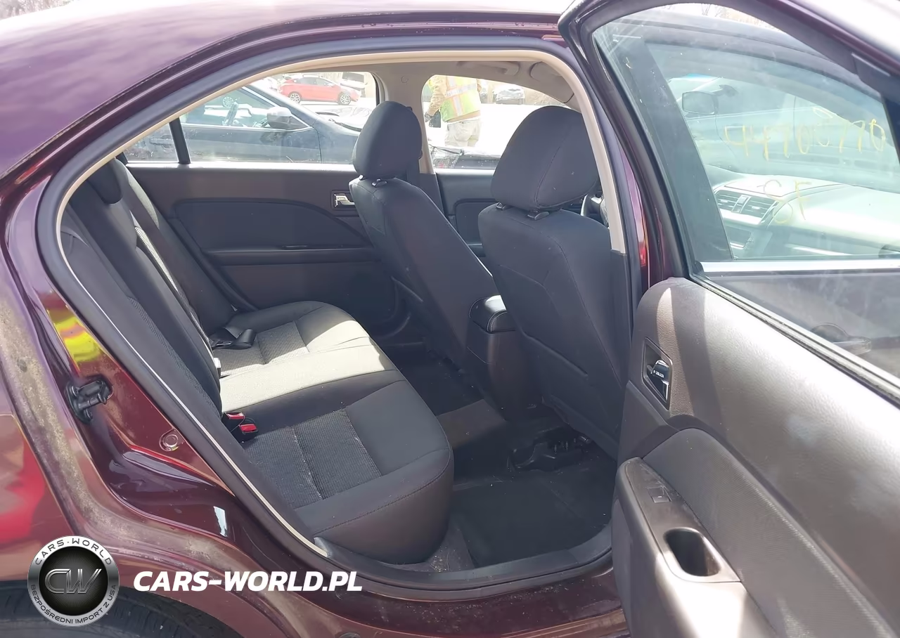 2011 Ford Fusion Se VIN:3FAHP0HA2BR219188 - 8