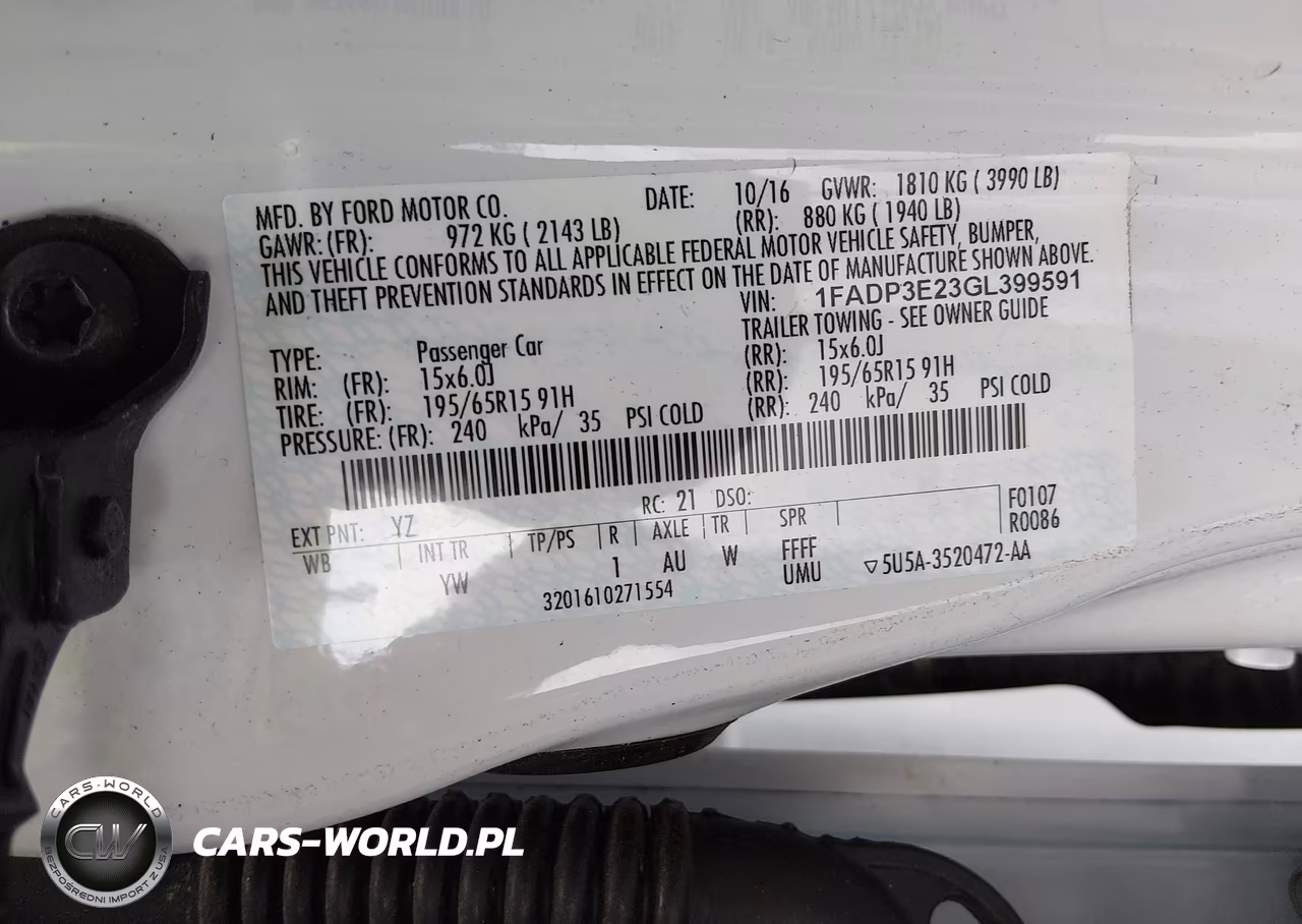 2016 Ford Focus S VIN:1FADP3E23GL399591 - 9