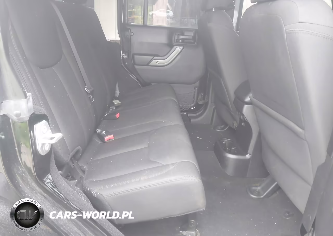 2016 Jeep Wrangler Unlimited Sport VIN:1C4BJWDG5GL178950 - 8