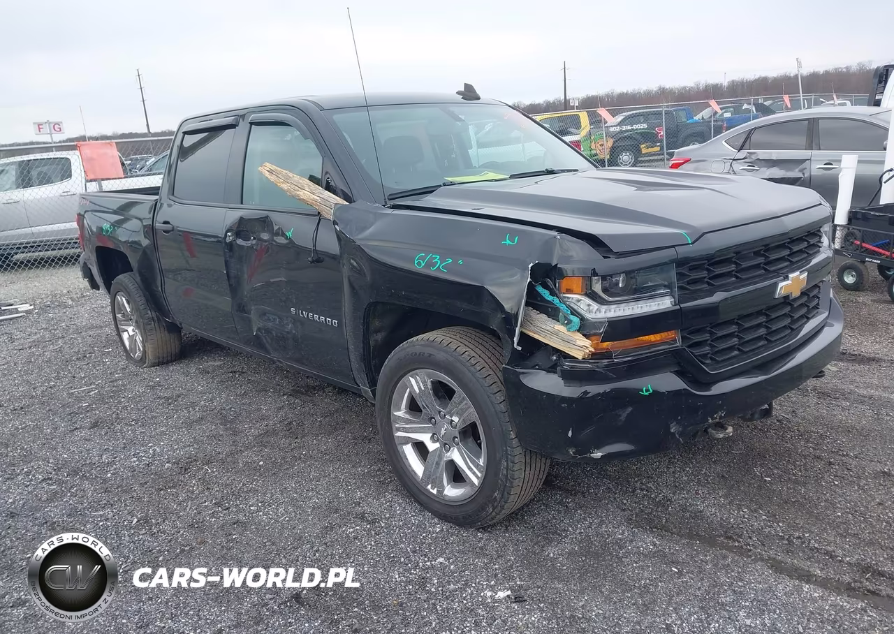 2018 Chevrolet Silverado 1500 Custom