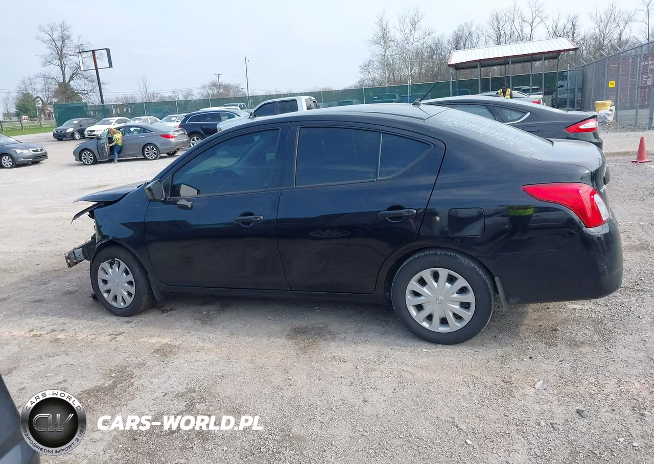 2018 Nissan Versa 1.6 S VIN:3N1CN7AP5JL816745 - 15