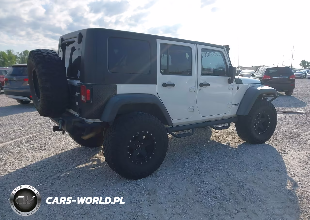 2012 Jeep Wrangler Unlimited Sport VIN:1C4HJWDG7CL140799 - 4