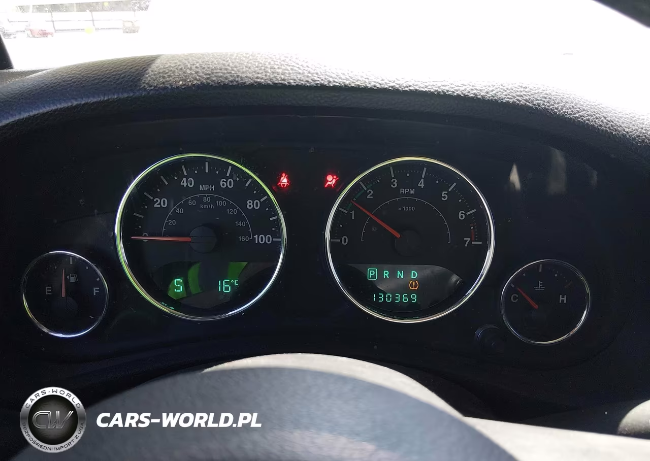 2012 Jeep Wrangler Unlimited Sport VIN:1C4HJWDG7CL140799 - 7