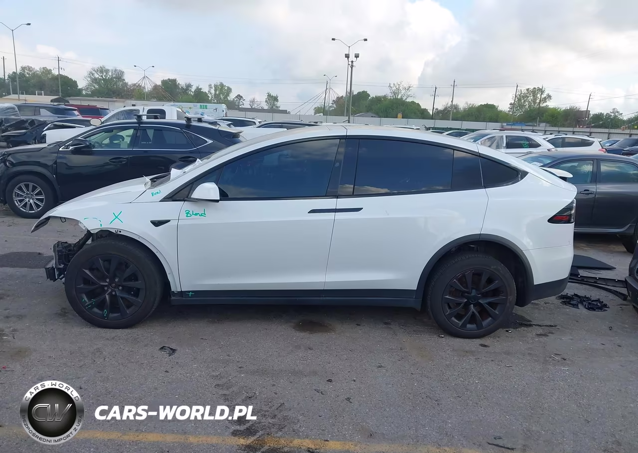 2024 Tesla Model X Long Range VIN:7SAXCBE58RF448784 - 13