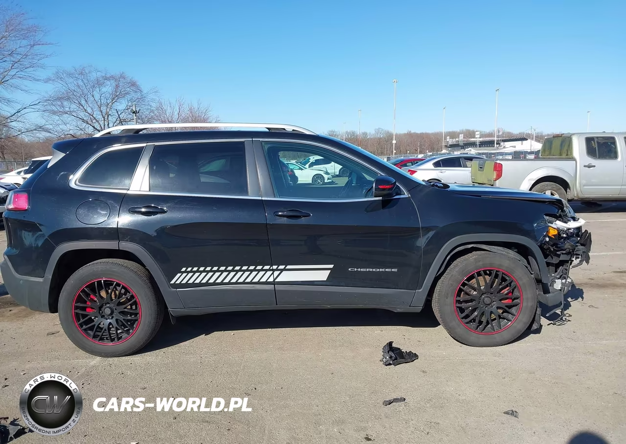2019 Jeep Cherokee Limited 4X4 VIN:1C4PJMDX1KD103594 - 13
