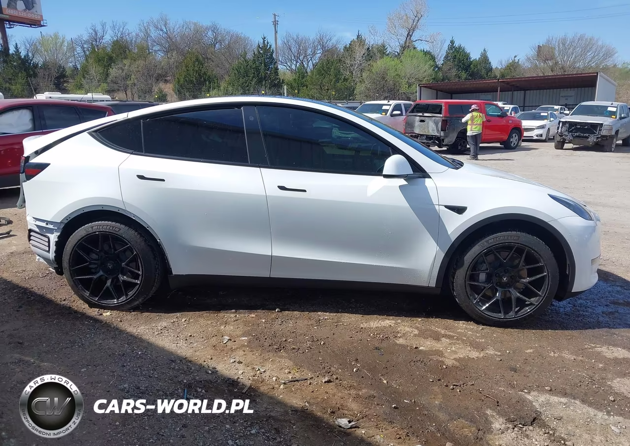 2023 Tesla Model Y Awd-Long Range Dual Motor All-Wheel Drive VIN:7SAYGDEE3PF706419 - 14