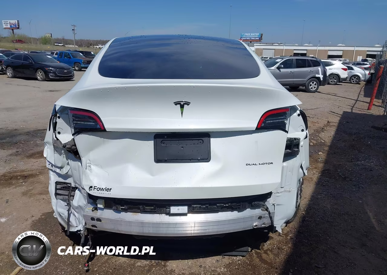 2023 Tesla Model Y Awd-Long Range Dual Motor All-Wheel Drive VIN:7SAYGDEE3PF706419 - 17
