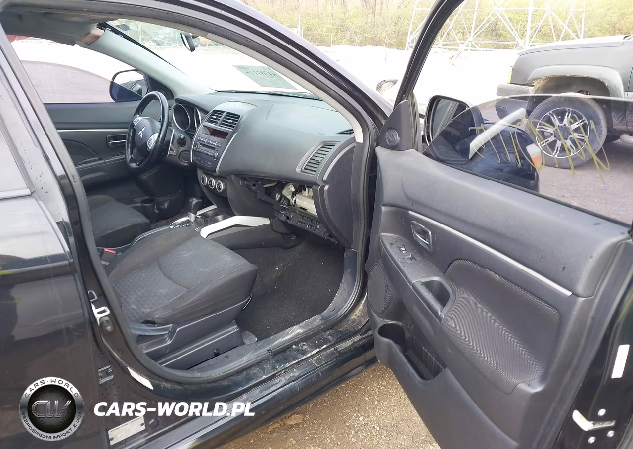 2011 Mitsubishi Outlander Sport Se VIN:JA4AP4AU0BZ003370 - 5