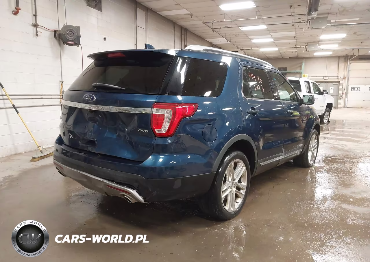 2016 Ford Explorer Xlt VIN:1FM5K8D83GGA31318 - 4