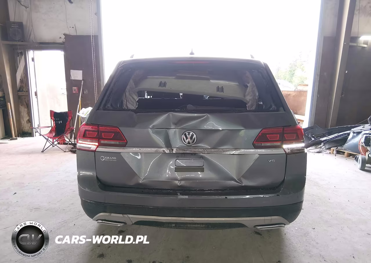 2018 Volkswagen Atlas 3.6L V6 S VIN:1V2AR2CA4JC536460 - 16