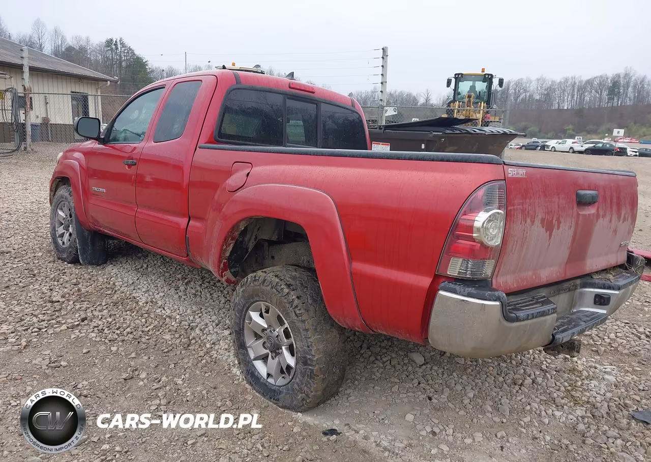 2012 Toyota Tacoma VIN:5TFUX4EN9CX015858 - 3